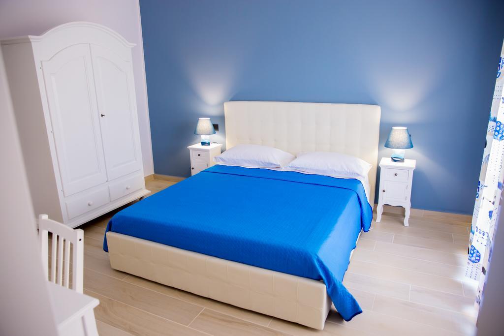 Gleda Rooms In The Square بومبيي المظهر الخارجي الصورة