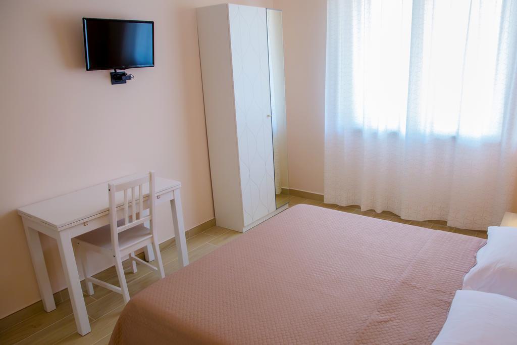 Gleda Rooms In The Square بومبيي الغرفة الصورة