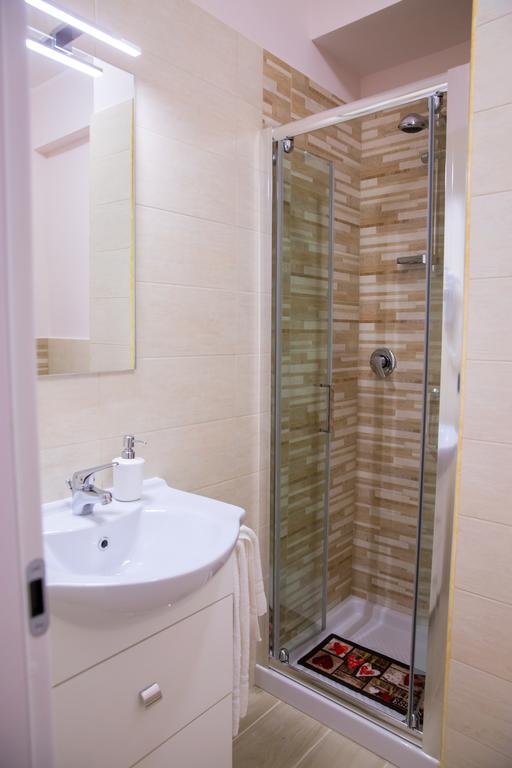 Gleda Rooms In The Square بومبيي الغرفة الصورة